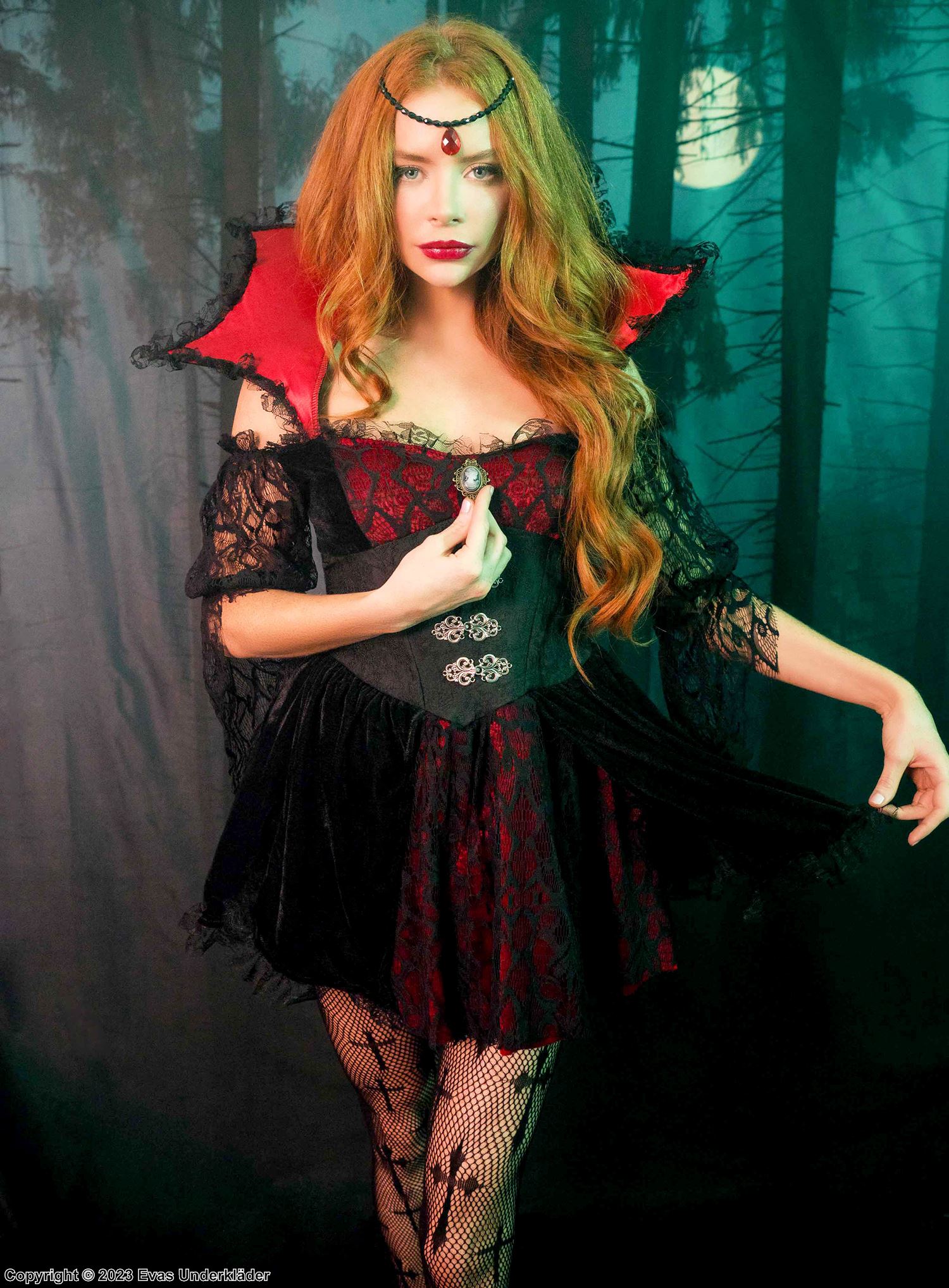 Viktorianische Vampirin, Kostüm-Kleid, Spitzeneinlagen, off shoulder